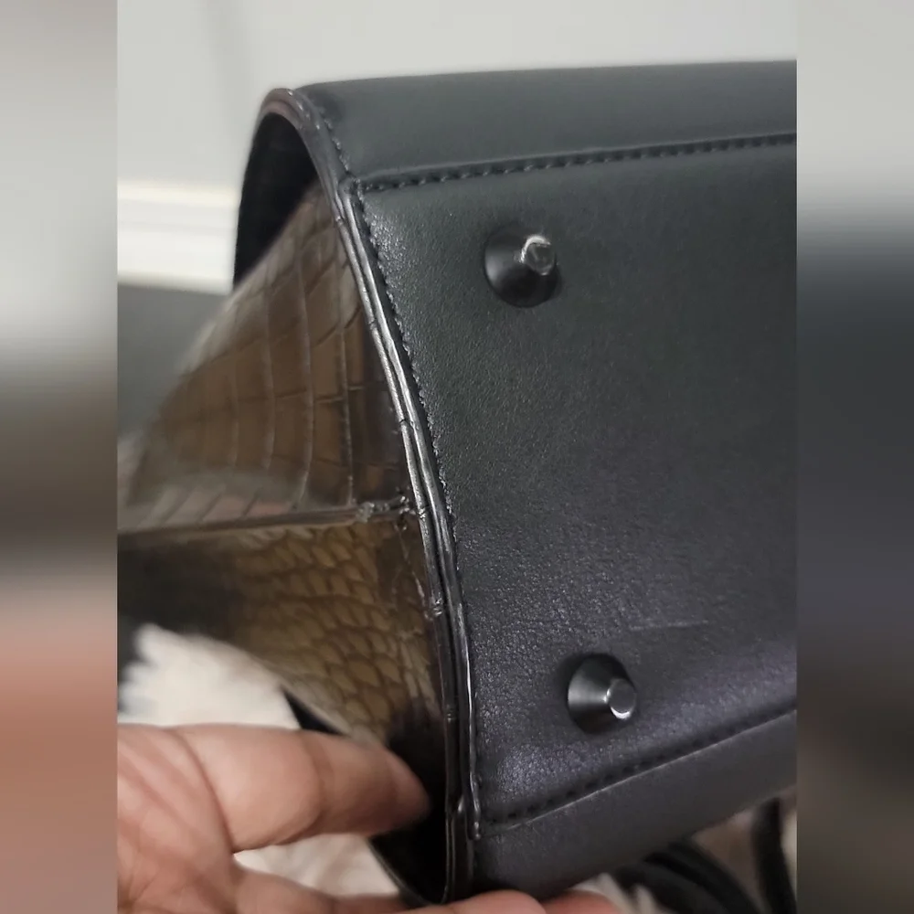 Aldo Black Hand /Cross Body Bag - Picture 10 of 16